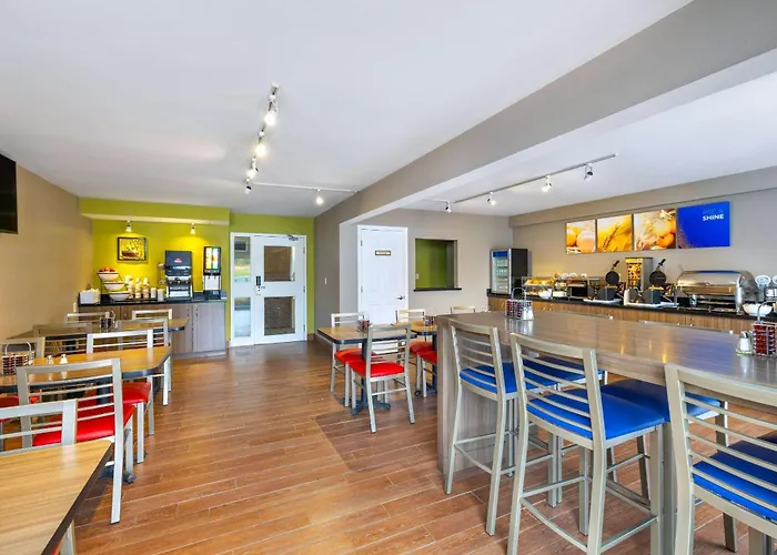 Comfort Inn East